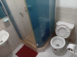 Hostal Flores