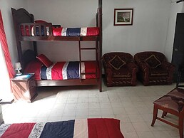 Hostal Flores