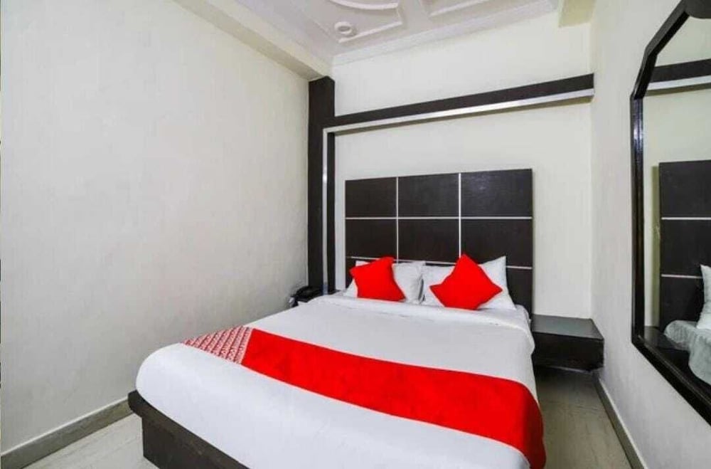 Hotel Anmol International