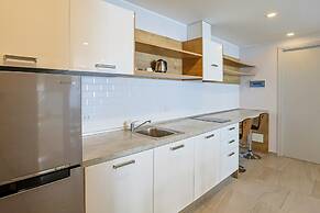 Pool View 1 Bed Apt T2-520