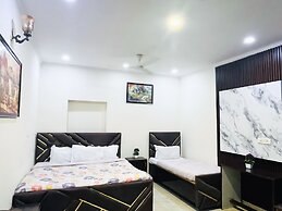 Roomshala J S Garden
