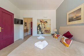Molo Angioino Suites