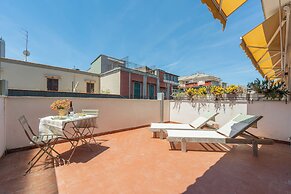 Molo Angioino Suites