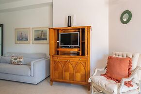 Molo Angioino Suites