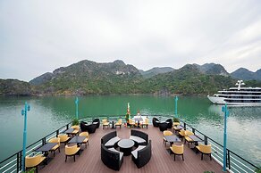 Dragon Premium Cruise