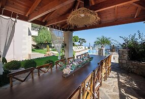 Geroulios Kastro Villas