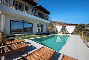 Geroulios Kastro Villas