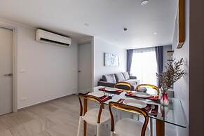 Pool View 1 Bed Apt T2-720
