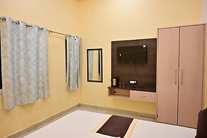 Hotel Siddhi Vinayak Varanasi