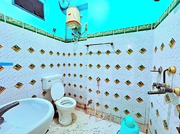 Binapani Hotel & Restaurant Tarapith