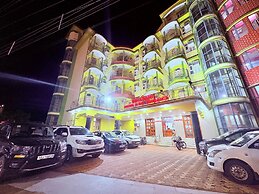 Binapani Hotel & Restaurant Tarapith