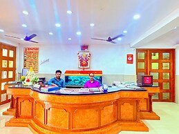 Binapani Hotel & Restaurant Tarapith