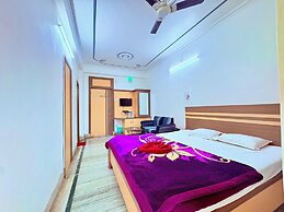 Binapani Hotel & Restaurant Tarapith