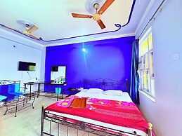 Binapani Hotel & Restaurant Tarapith