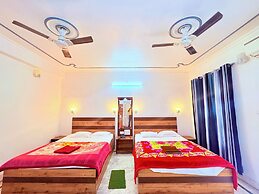 Binapani Hotel & Restaurant Tarapith