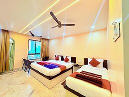 Binapani Hotel & Restaurant Tarapith