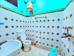 Binapani Hotel & Restaurant Tarapith