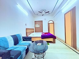 Binapani Hotel & Restaurant Tarapith
