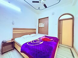 Binapani Hotel & Restaurant Tarapith