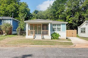 5 Mi to Uab: Group-friendly Birmingham Retreat