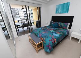 Zen Golden Bay Harbour View Pool Balcony