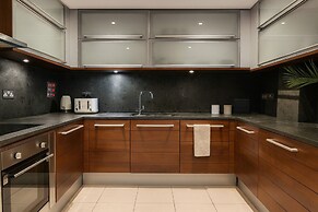 Spacious 3 Bedroom Flat in Kensington