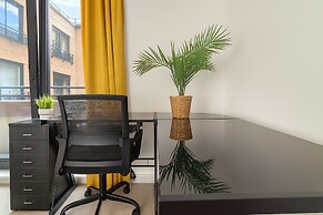 Spacious 3 Bedroom Flat in Kensington