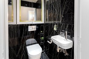 Merveil Luxury Suite - Tour Eiffel Laos