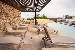 Syrena Living Condos