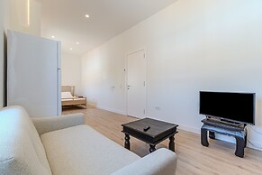 Downtown Studio Apartment G