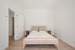 Downtown 1 Bedroom Apartment E