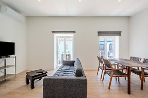 Downtown 1 Bedroom Apartment E