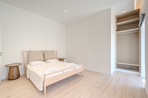 Downtown 1 Bedroom Apartment E