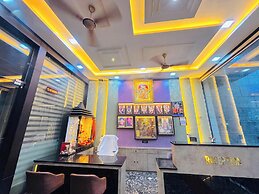 Hotel sadhana palace