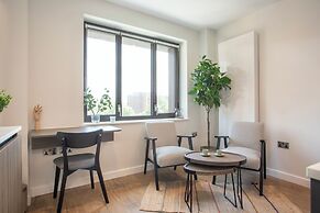 StayCozy Studio Apartments in Croydon