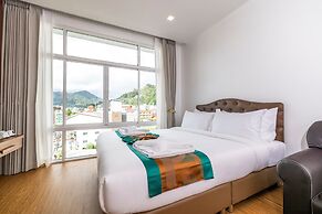 Meet Holiday International Hotel