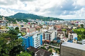 Meet Holiday International Hotel