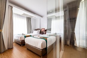 Meet Holiday International Hotel