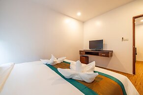 Meet Holiday International Hotel