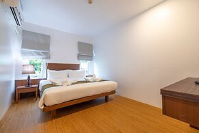 Meet Holiday International Hotel