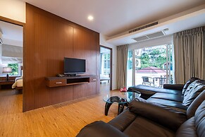 Meet Holiday International Hotel