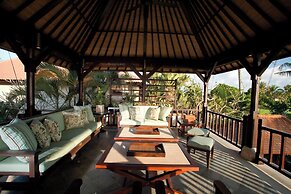 Sundara Oceanside Villa