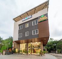 Hotel The Grand Tanishqa By Basotel
