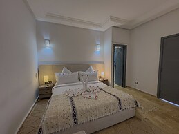 Riad Tonaroz Gold