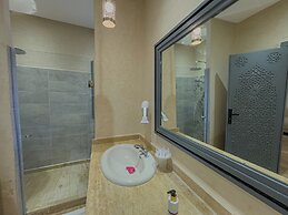 Riad Tonaroz Gold