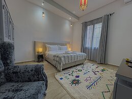 Riad Tonaroz Gold
