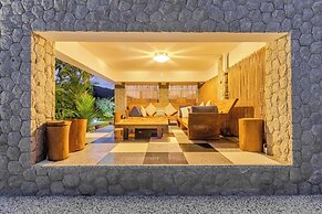 6BR Villa Huge Pool & Mountain View V89