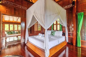 6BR Villa Huge Pool & Mountain View V89
