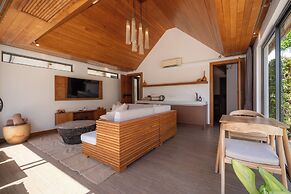 Zaya Beach Club & Resort