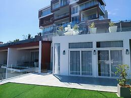 Q Conzept 2bdr 2bthr 300m From the sea